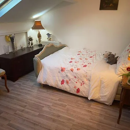 Au Calme Dans Maison - Quartier Residentiel Hospedagem domiciliar Bobigny